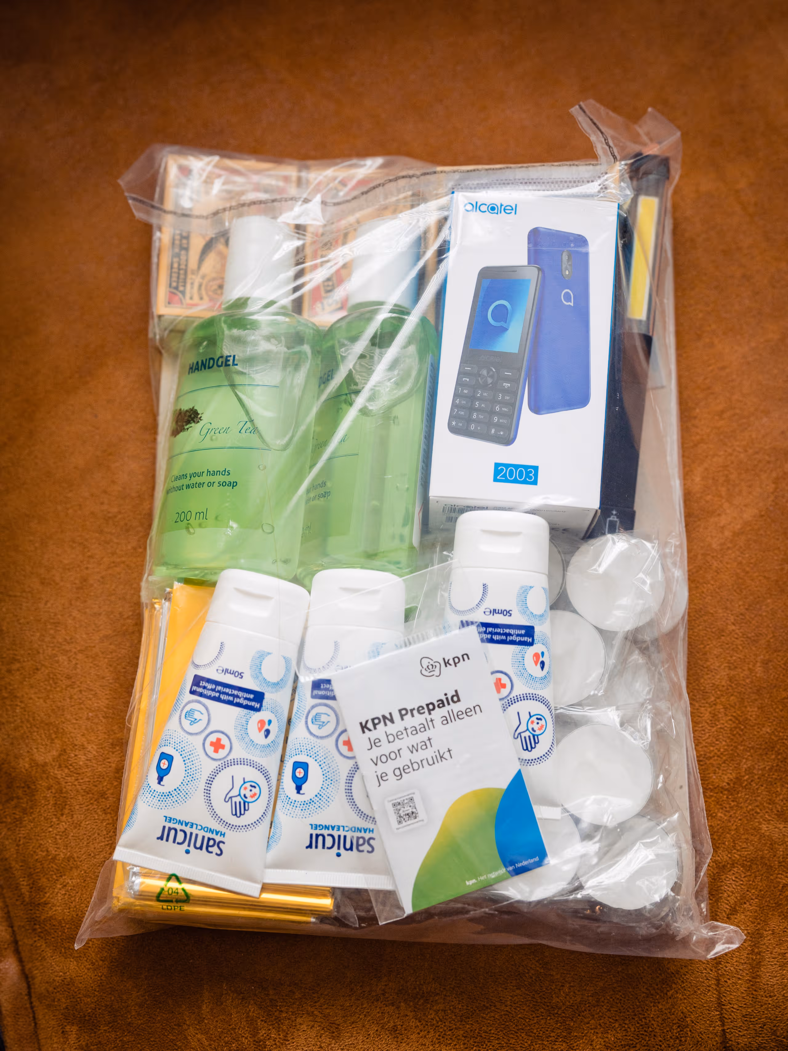 Waterdicht zakje met verschillende producten er in